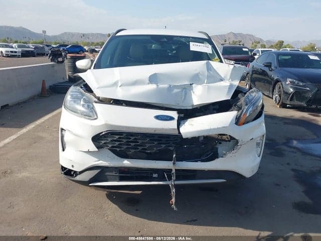 2020 FORD ESCAPE TITANIUM 12