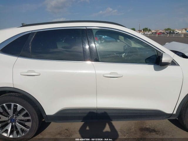 2020 FORD ESCAPE TITANIUM 13