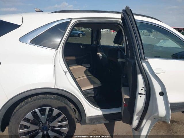 2020 FORD ESCAPE TITANIUM 8