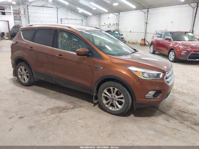 2017 FORD ESCAPE SE 1