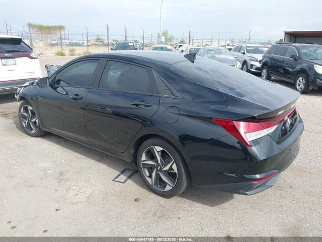2023 HYUNDAI ELANTRA SEL 3