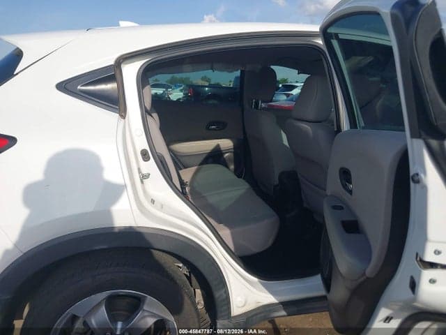 2018 HONDA HR-V LX 8