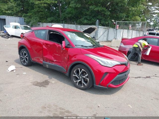 2021 TOYOTA C-HR XLE 1