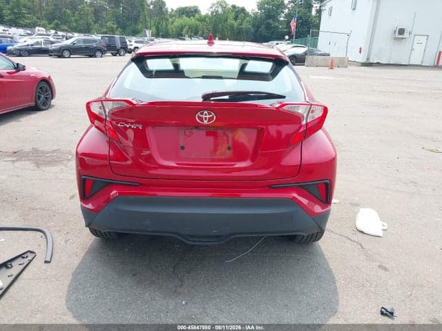 2021 TOYOTA C-HR XLE 16