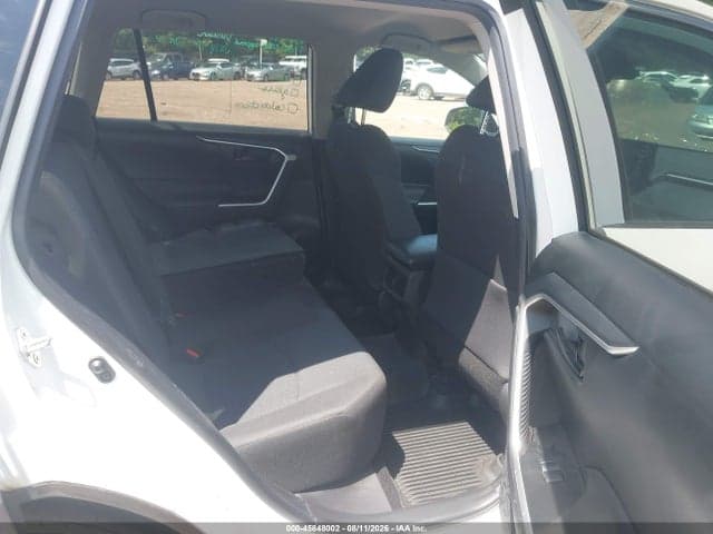 2022 TOYOTA RAV4 LE 8