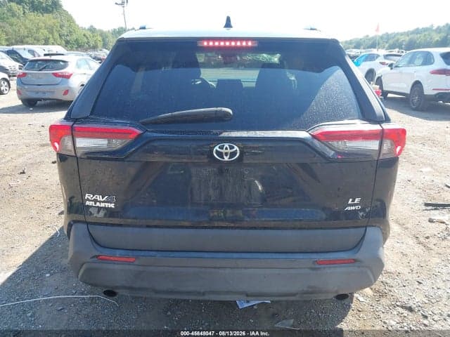 2021 TOYOTA RAV4 LE 17