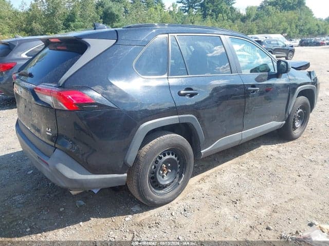 2021 TOYOTA RAV4 LE 4