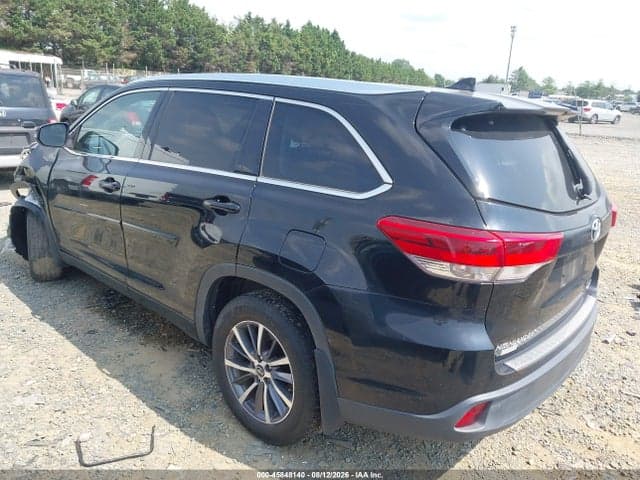 2017 TOYOTA HIGHLANDER XLE 3