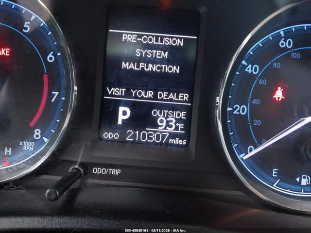 2019 TOYOTA COROLLA LE 15