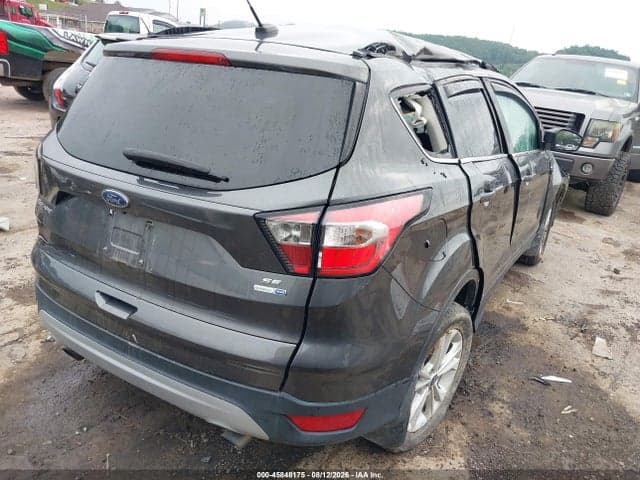 2018 FORD ESCAPE SE 4