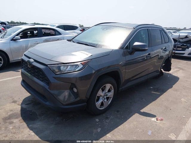 2020 TOYOTA RAV4 XLE 2