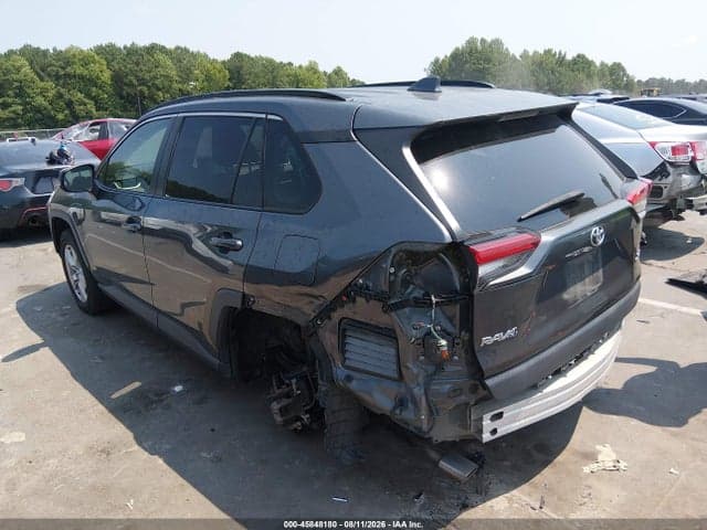2020 TOYOTA RAV4 XLE 3