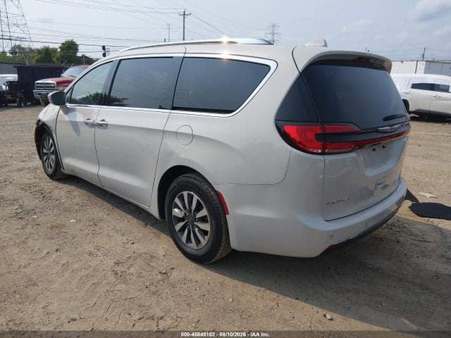 2021 CHRYSLER PACIFICA TOURING L 3