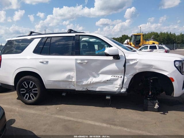 2023 GMC YUKON 4WD AT4 14