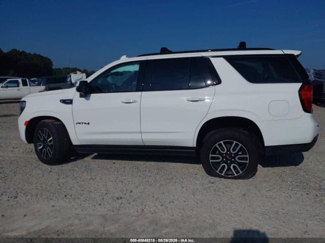 2023 GMC YUKON 4WD AT4 15