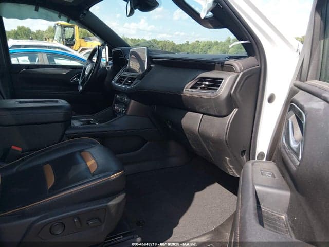 2023 GMC YUKON 4WD AT4 5