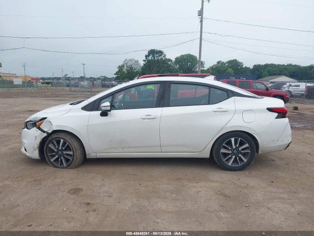 2021 NISSAN VERSA SV XTRONIC CVT 14