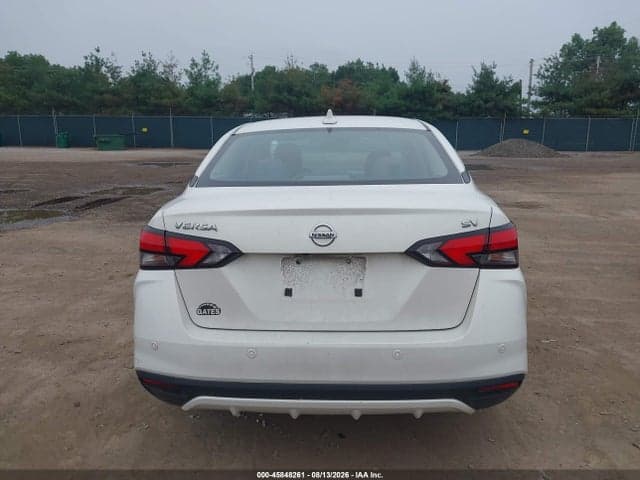 2021 NISSAN VERSA SV XTRONIC CVT 16