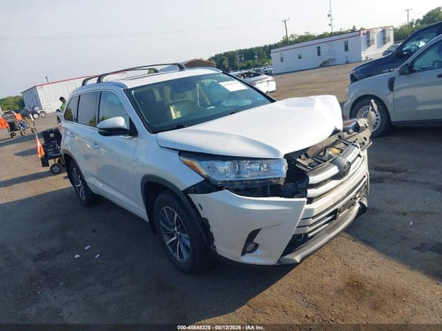 2017 TOYOTA HIGHLANDER XLE 1
