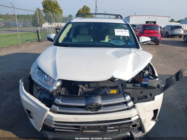 2017 TOYOTA HIGHLANDER XLE 12