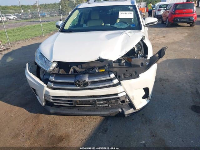2017 TOYOTA HIGHLANDER XLE 6