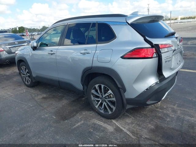 2024 TOYOTA COROLLA CROSS XLE 3