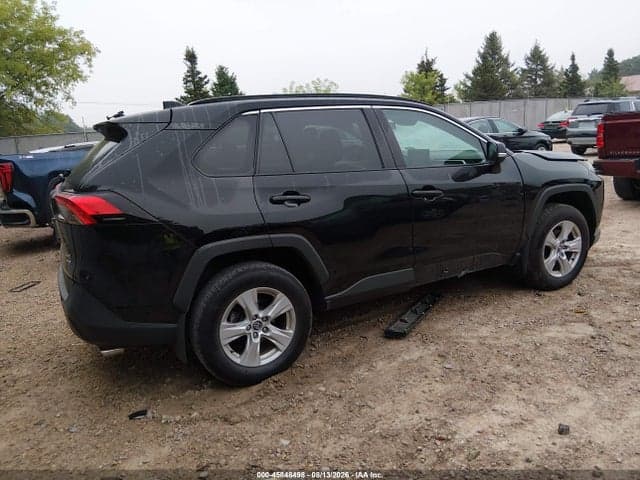 2021 TOYOTA RAV4 XLE 4