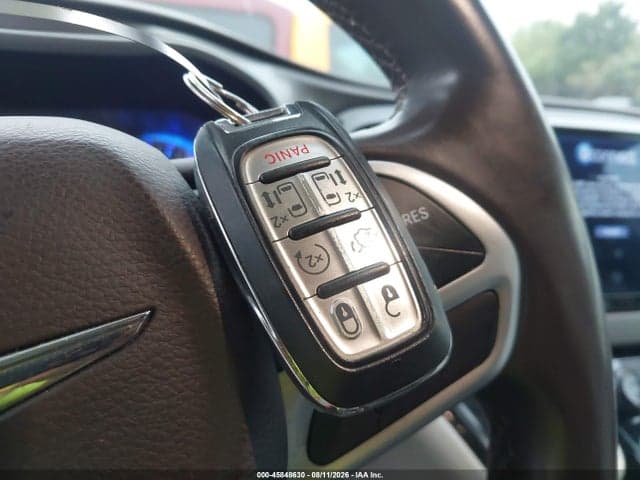 2017 CHRYSLER PACIFICA TOURING-L 11