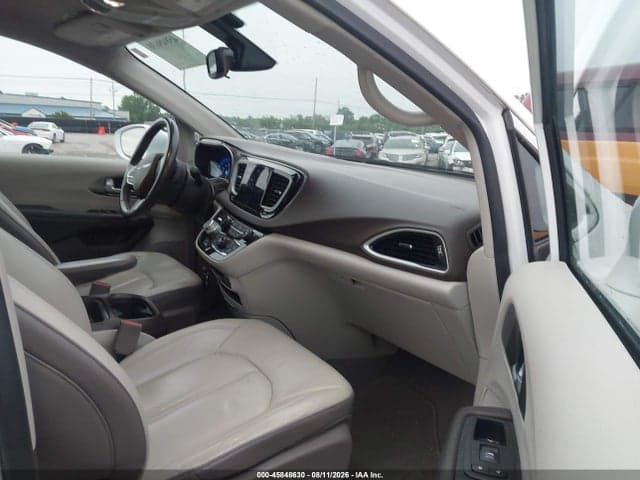 2017 CHRYSLER PACIFICA TOURING-L 5
