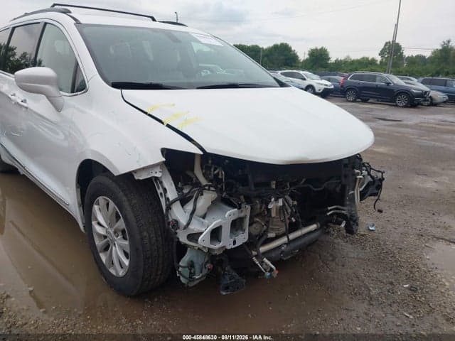 2017 CHRYSLER PACIFICA TOURING-L 6