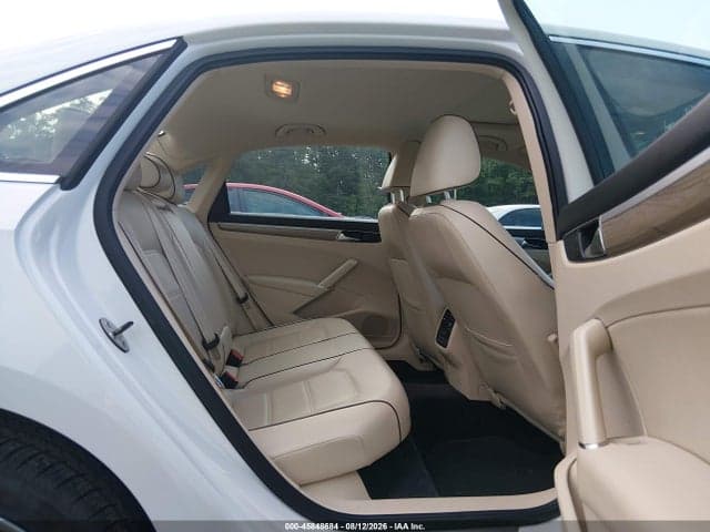 2017 VOLKSWAGEN PASSAT 1.8T SE 8