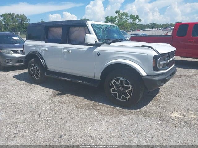 2025 FORD BRONCO OUTER BANKS 1