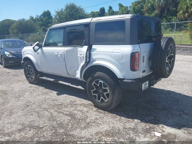 2025 FORD BRONCO OUTER BANKS 3