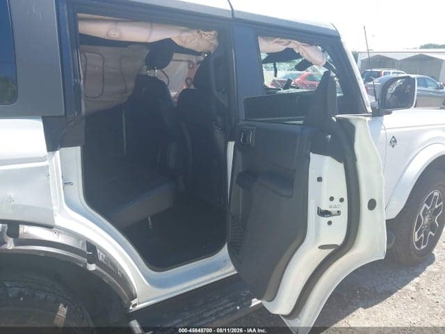 2025 FORD BRONCO OUTER BANKS 8