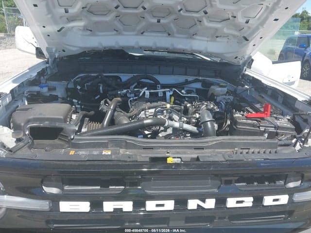 2025 FORD BRONCO OUTER BANKS 10