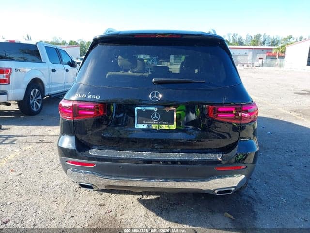 2026 MERCEDES-BENZ GLB 250 17