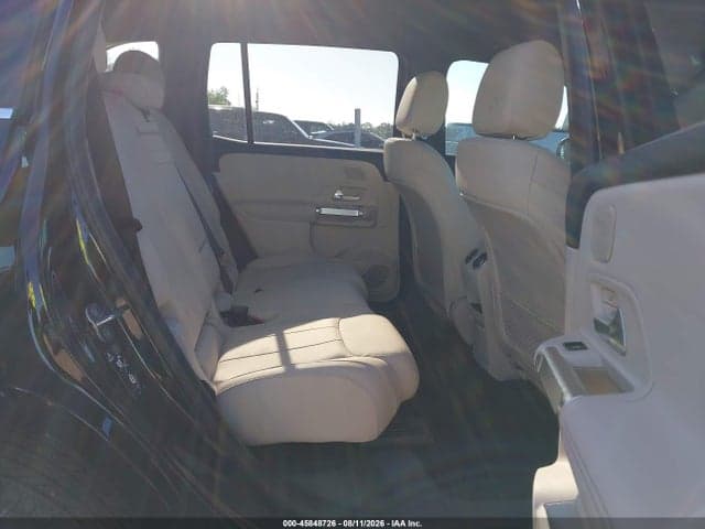 2026 MERCEDES-BENZ GLB 250 8