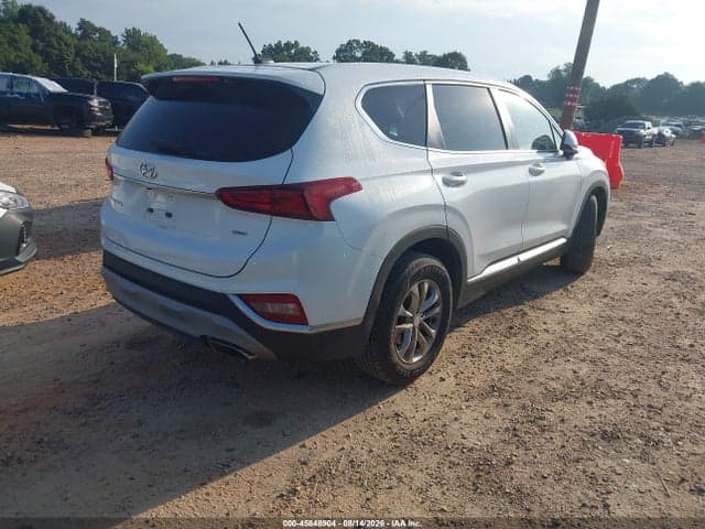 2019 HYUNDAI SANTA FE SE 4
