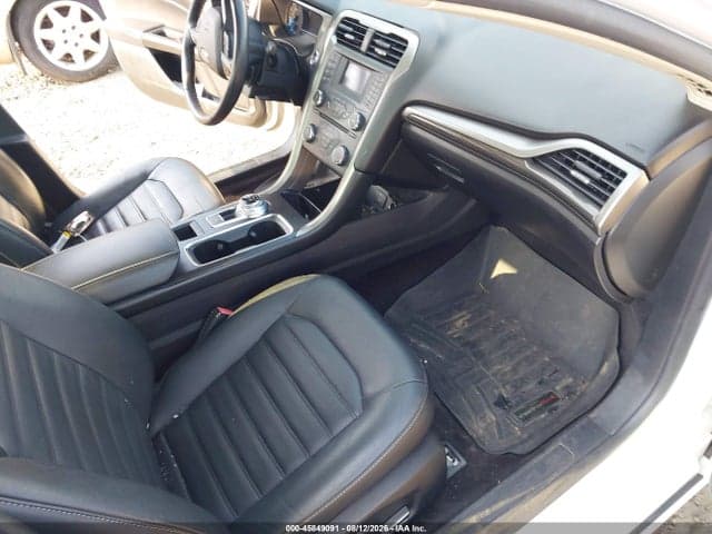 2017 FORD FUSION SE 5