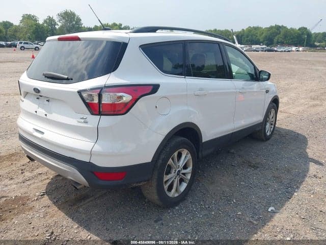2018 FORD ESCAPE SE 4