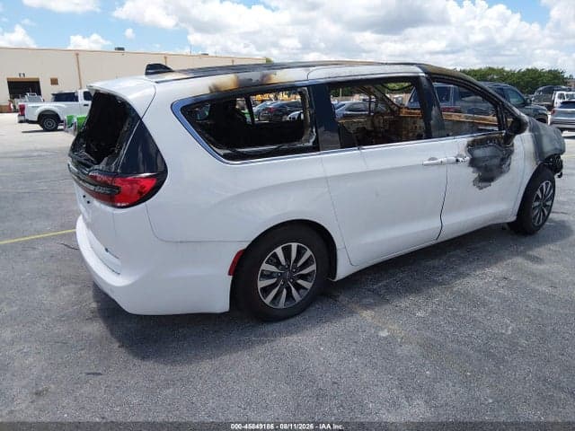 2024 CHRYSLER PACIFICA HYBRID SELECT 4