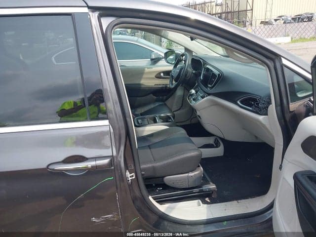 2017 CHRYSLER PACIFICA TOURING-L 5