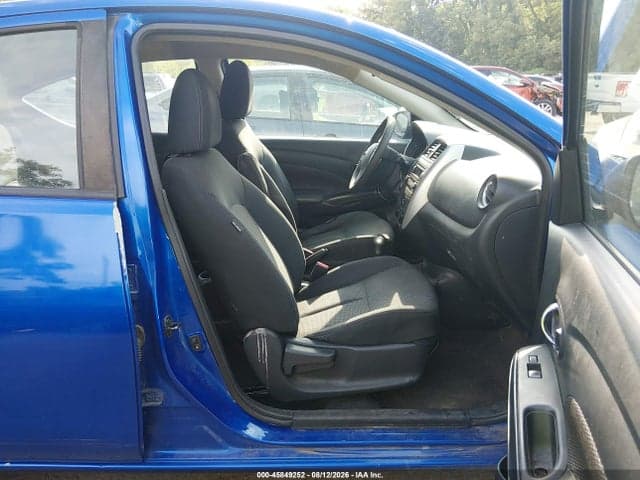 2017 NISSAN VERSA 1.6 SV 5