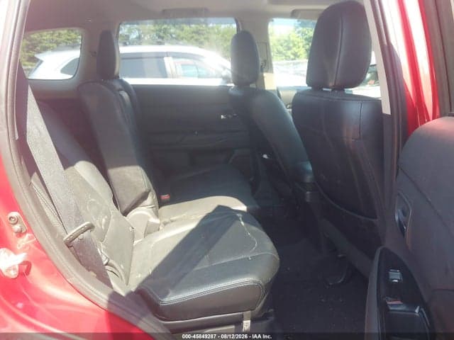 2017 MITSUBISHI OUTLANDER SE/SEL 8