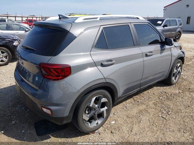 2022 HYUNDAI VENUE SEL 4