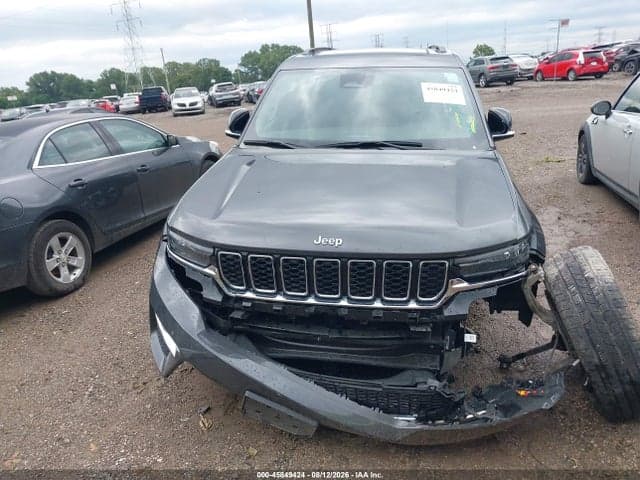 2025 JEEP GRAND CHEROKEE 4XE 17