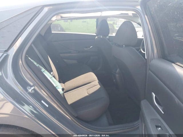 2024 HYUNDAI ELANTRA SE 8