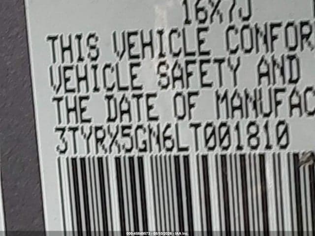 2020 TOYOTA TACOMA SR 9