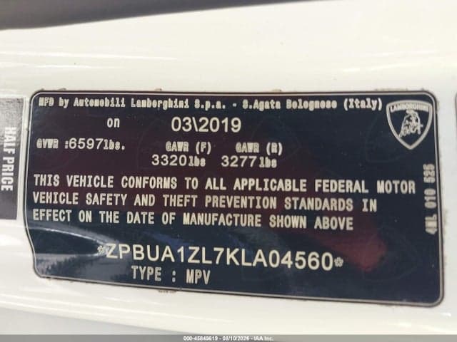 2019 LAMBORGHINI URUS 9