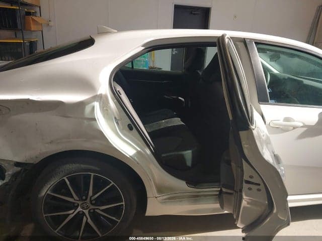 2023 TOYOTA CAMRY SE 8